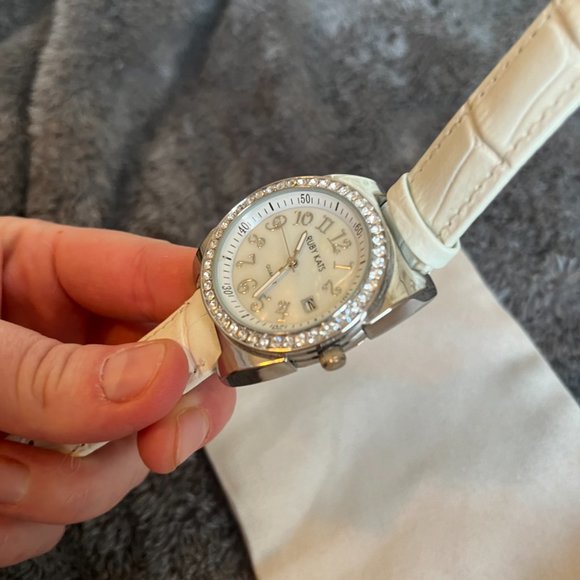 Ruby Kats Rhinestone Crystal Watch. Genuine White Leather Straps. - Picture 8 of 15